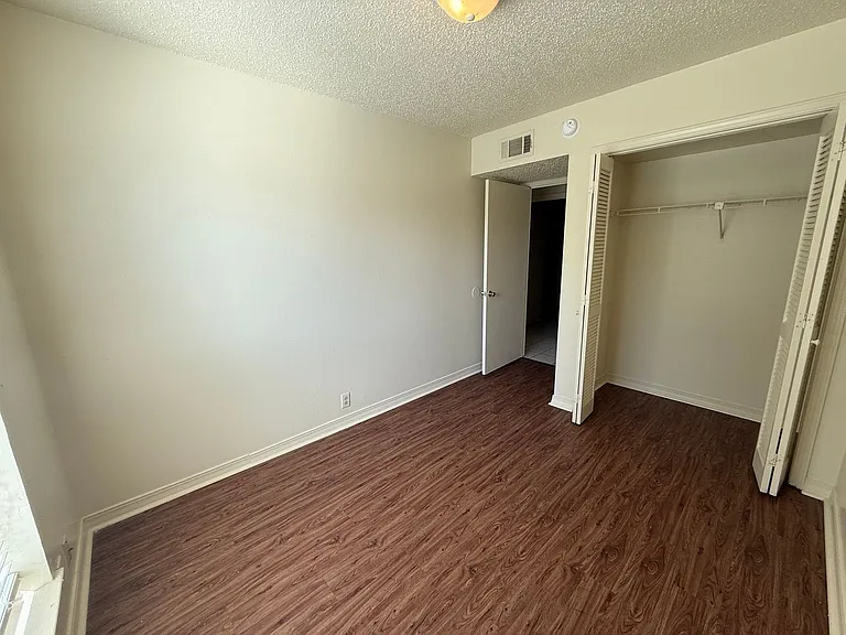 8207 Bayou Fountain Ave — Photo 7