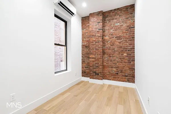 Rented by MNS Marketing | media 26