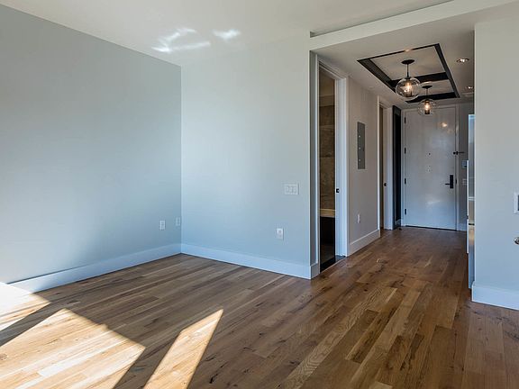5th image of 670 Pacific St #514