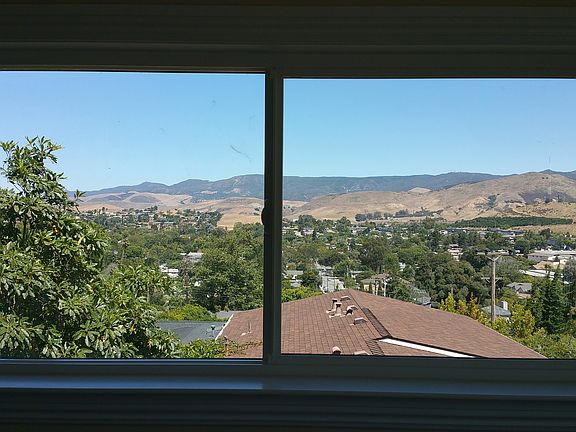 4th image of 125 S Tassajara Dr