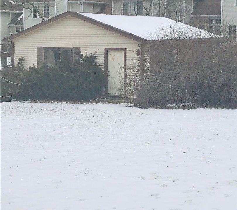 2nd image of 1100 Short St