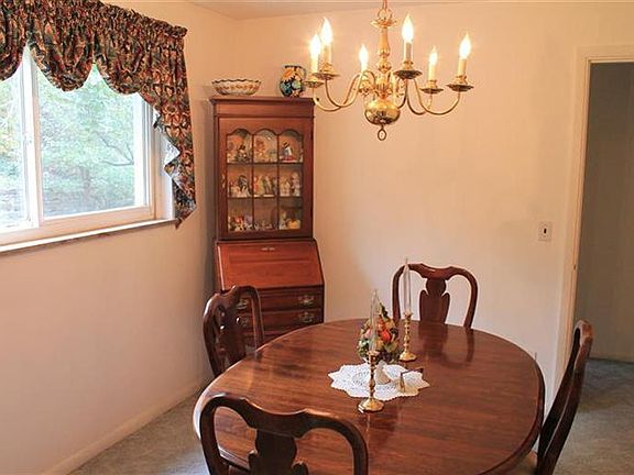 5th image of 8868 Mockingbird Ln