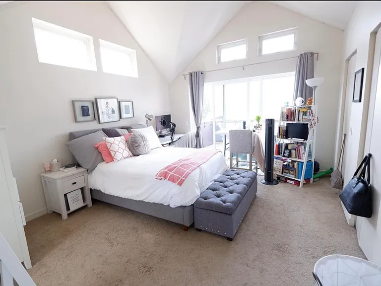 40 Florentia St #A — Photo 7