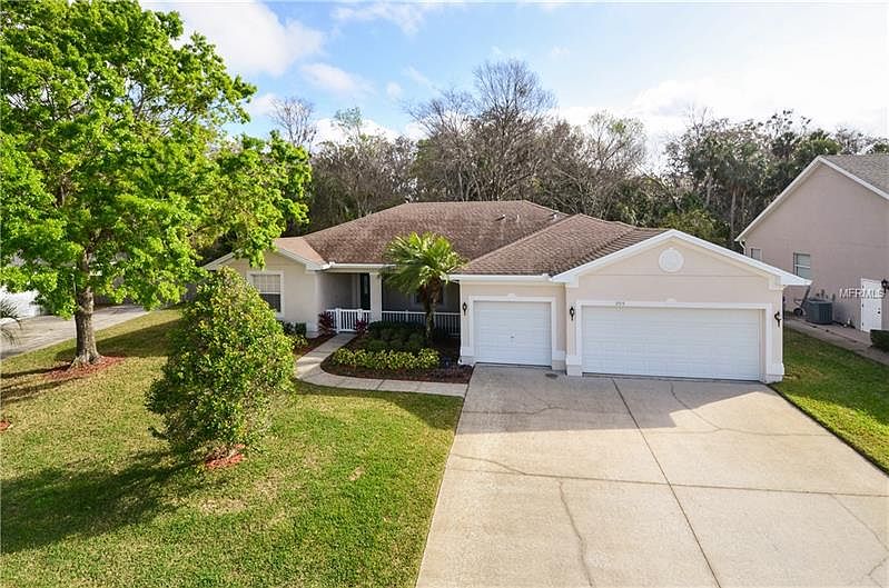 1st image of 995 Sadie Ln