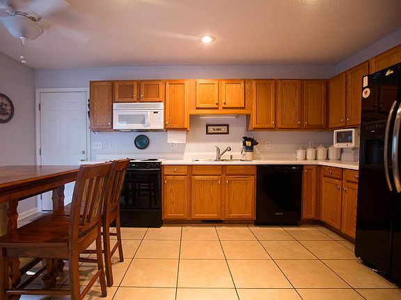 5th image of 630 Creekridge Dr