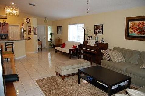 2nd image of 4282 Greenbriar Ln