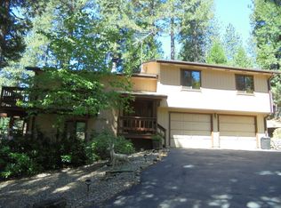 5368 Begonia Dr, Pollock Pines, CA 95726
