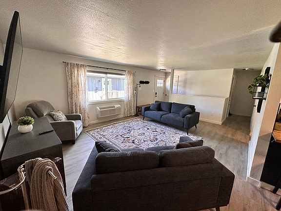 2nd image of 716 N 10th St