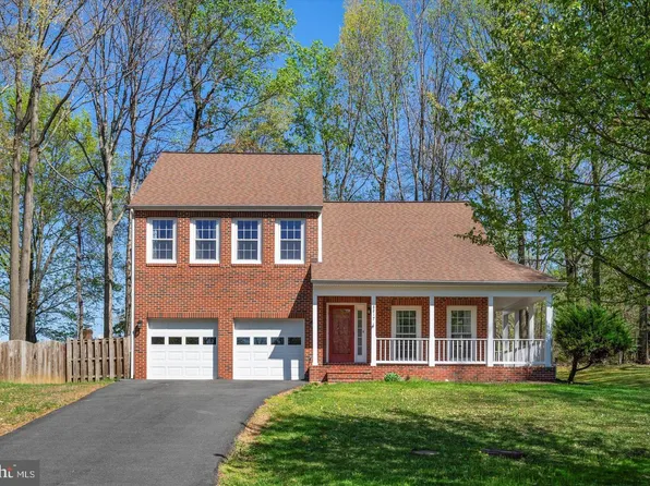 8217 Bayberry Ridge Rd, Fairfax Station, VA 22039