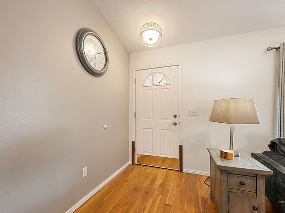 5th image of 13664 W Meadowdale Dr