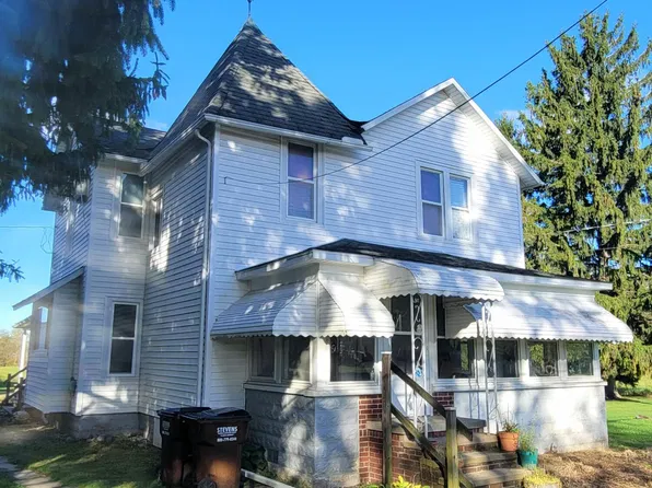 712 Lueke Ave, Woodville, OH 43469