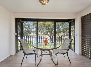 3123 Riviera Dr #B202, Naples, FL 34103
