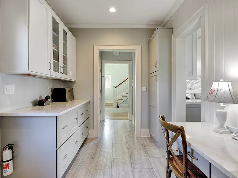 7 Peconic Ave — Photo 16