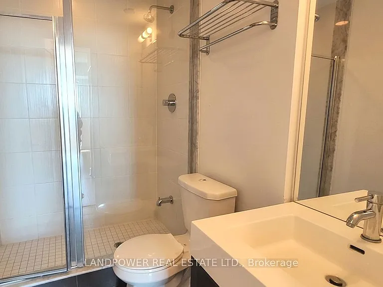 35 Brian Peck Cres #916 — Photo 12