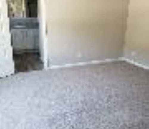4th image of 435 Greenview Cir