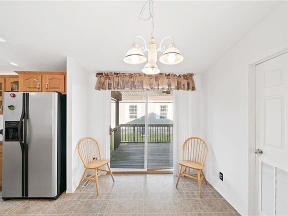 5th image of 646 Tern Ct