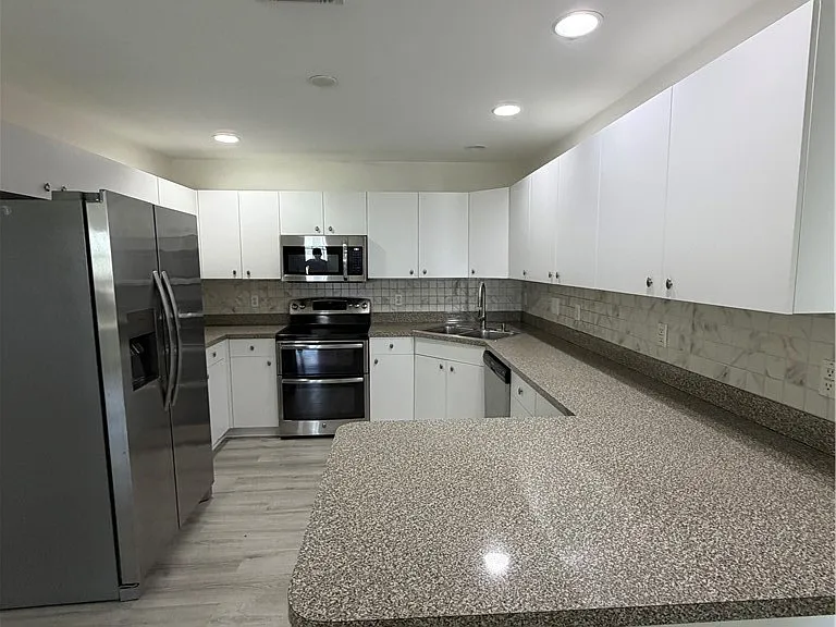 10625 Windsmont Ct — Photo 7
