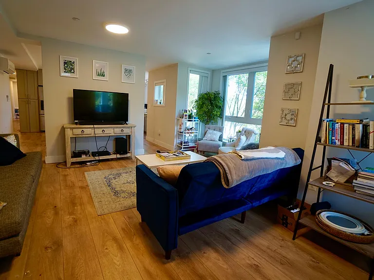 1101 Clifton St NW #B — Photo 3