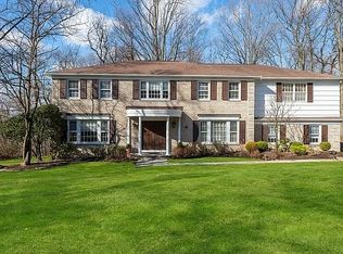 26 Fordham Rd, Livingston, NJ 07039