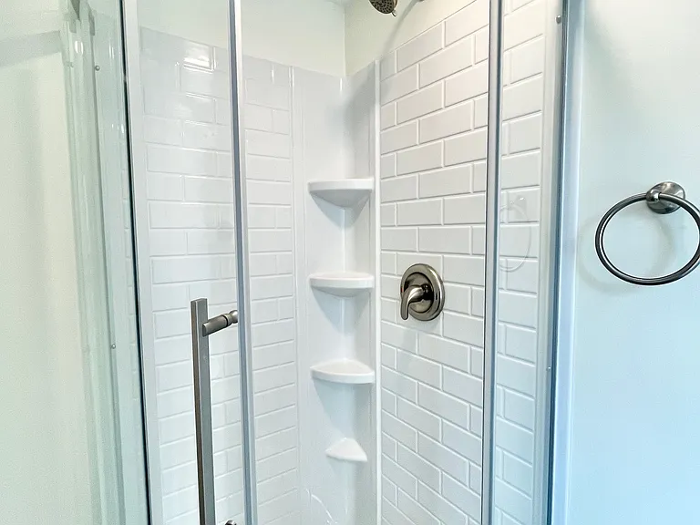 1124 Vine St — Photo 4