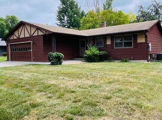 169 Mary Cir, North Mankato, MN 56003
