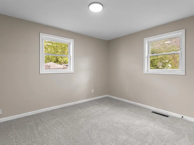 5107 Mohawk Dr — Photo 13