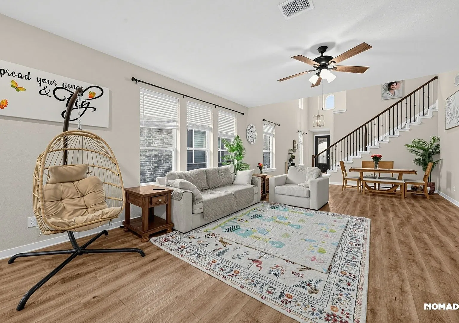 Spacious 5BR House in Denison — Photo 3