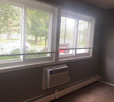 2nd image of 2616 Harriet Ave