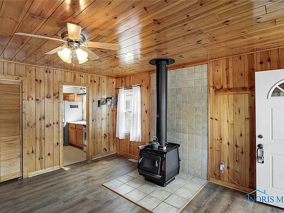 2nd image of 3737 149th St