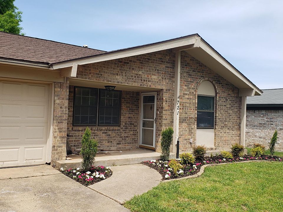 1st image of 721 White Dr