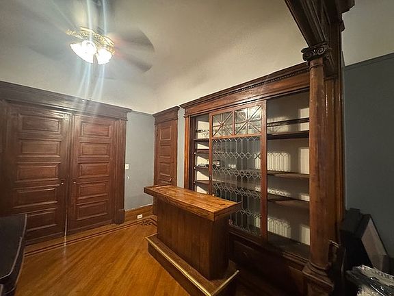 3rd image of 432 Mac Donough St
