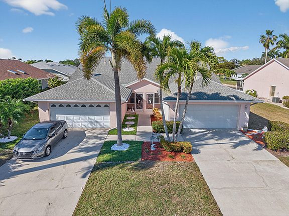 2nd image of 441 Saint Andrews Blvd