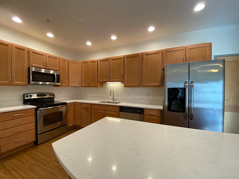 3020 University Ave SE #203 — Photo 4