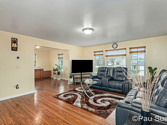 4th image of 1757 S Park SE