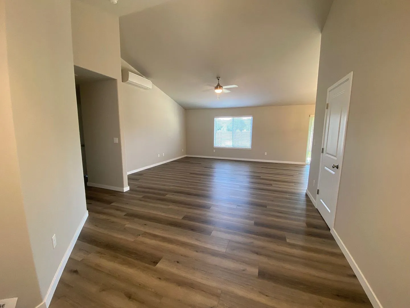 Brand New House in Winston! 1 Year Lease Required — Photo 2