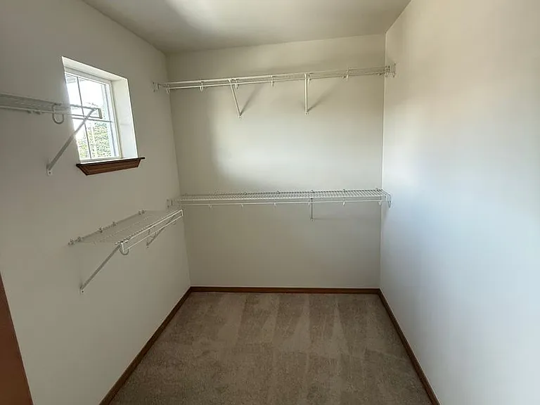 205-211 Thompson Pl — Photo 6