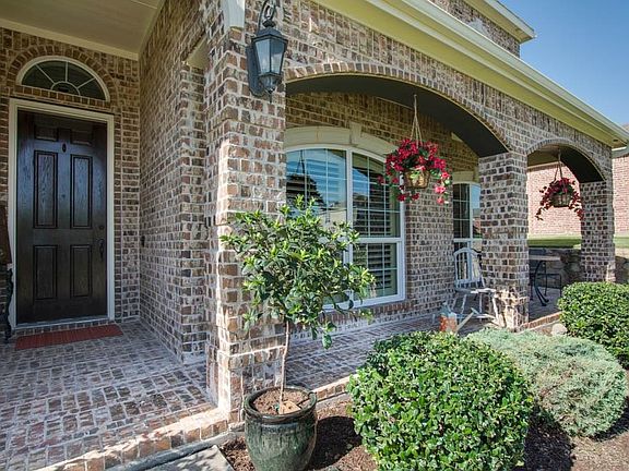 3rd image of 1280 Forest Green Dr