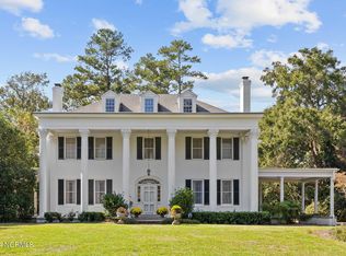 1110 Windsor Dr, Wilmington, NC 28403