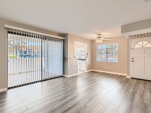 5th image of 13207 Wimberly Sq Unit 271
