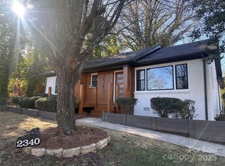 2340 Westerly Hills Dr, Charlotte, NC 28208