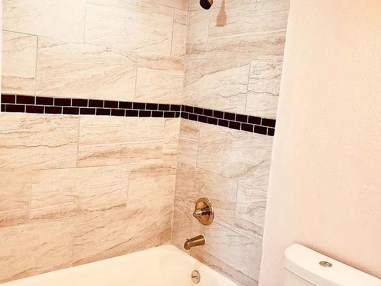 806 Kelley St #2 — Photo 5