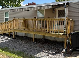 13 Holly Hill Dr, Freedom, PA 15042