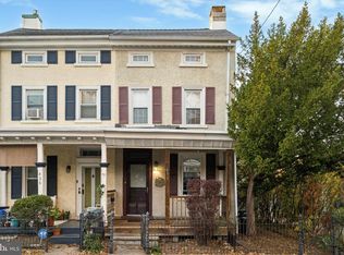 436 Green Ln, Philadelphia, PA 19128