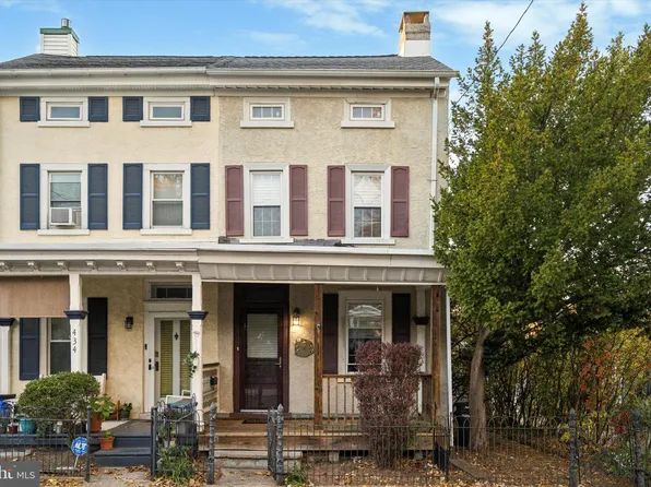 436 Green Ln, Philadelphia, PA 19128