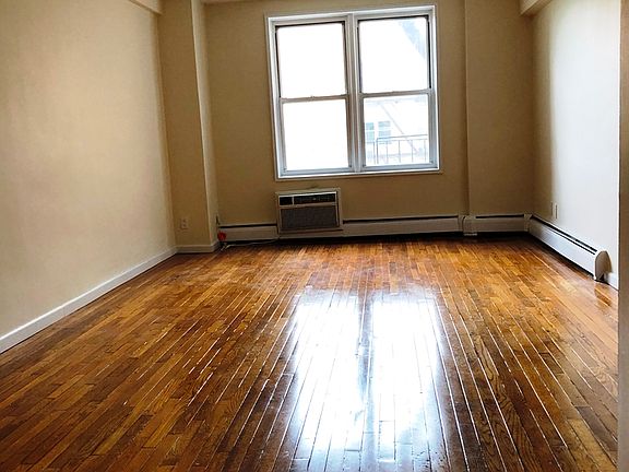 5th image of 23-50 Waters Edge Dr #2F