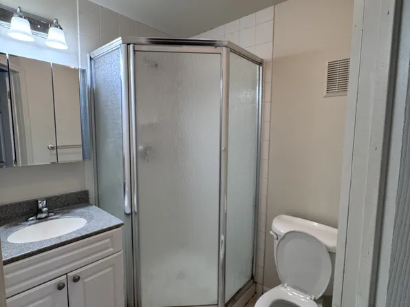 1075 Eagle St #2, Anchorage, AK 99501