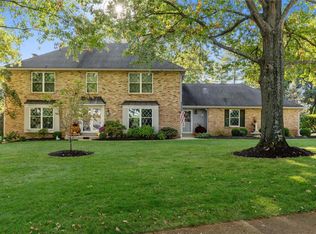1481 Mason Valley Rd, Saint Louis, MO 63131
