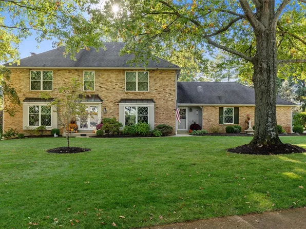 1481 Mason Valley Rd, Saint Louis, MO 63131