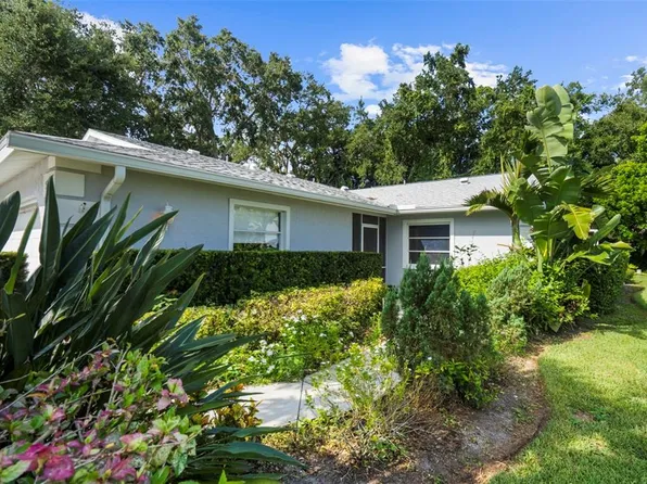 5916 Bonaventure Pl, Sarasota, FL 34243