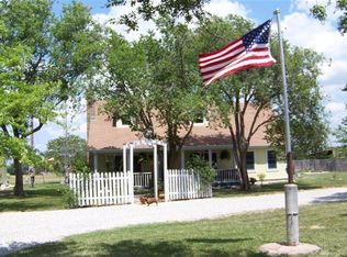 2415 Yy Rd, Emporia, KS 66801